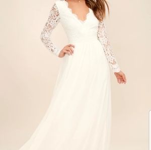 Wedding dress never worn even though no tags